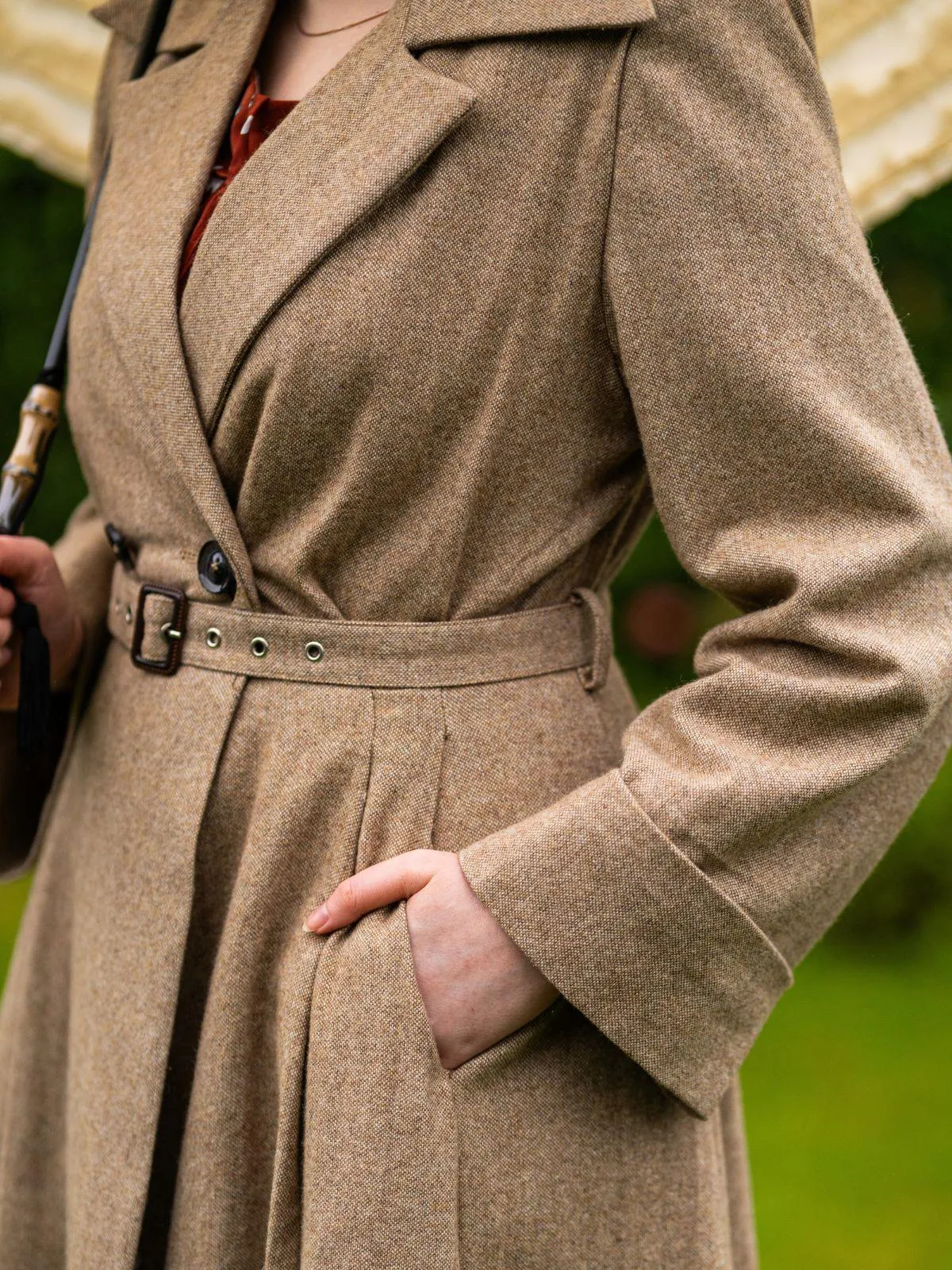 1940s Vintage Promenade Swing Coat in Camel Brown