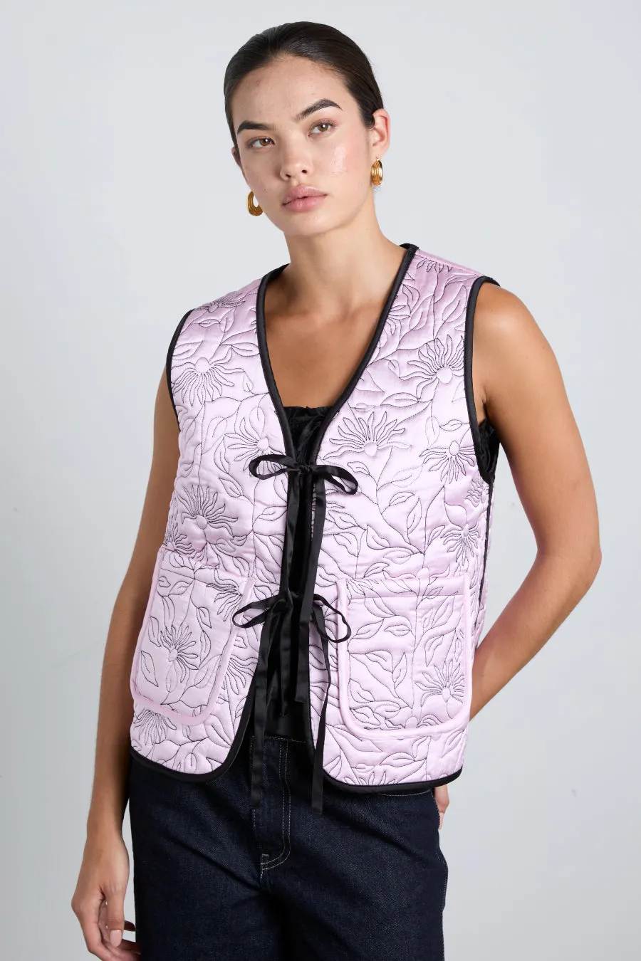 arte reversible gilet - black & pink satin