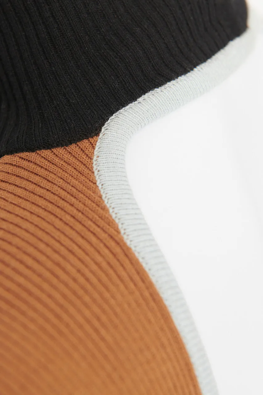 Brown Après Ribbed-Knit Preowned Turtleneck Top and Ski Pants Set