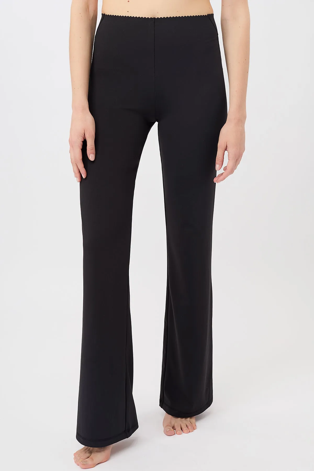 Flared Workout Pants (Black)