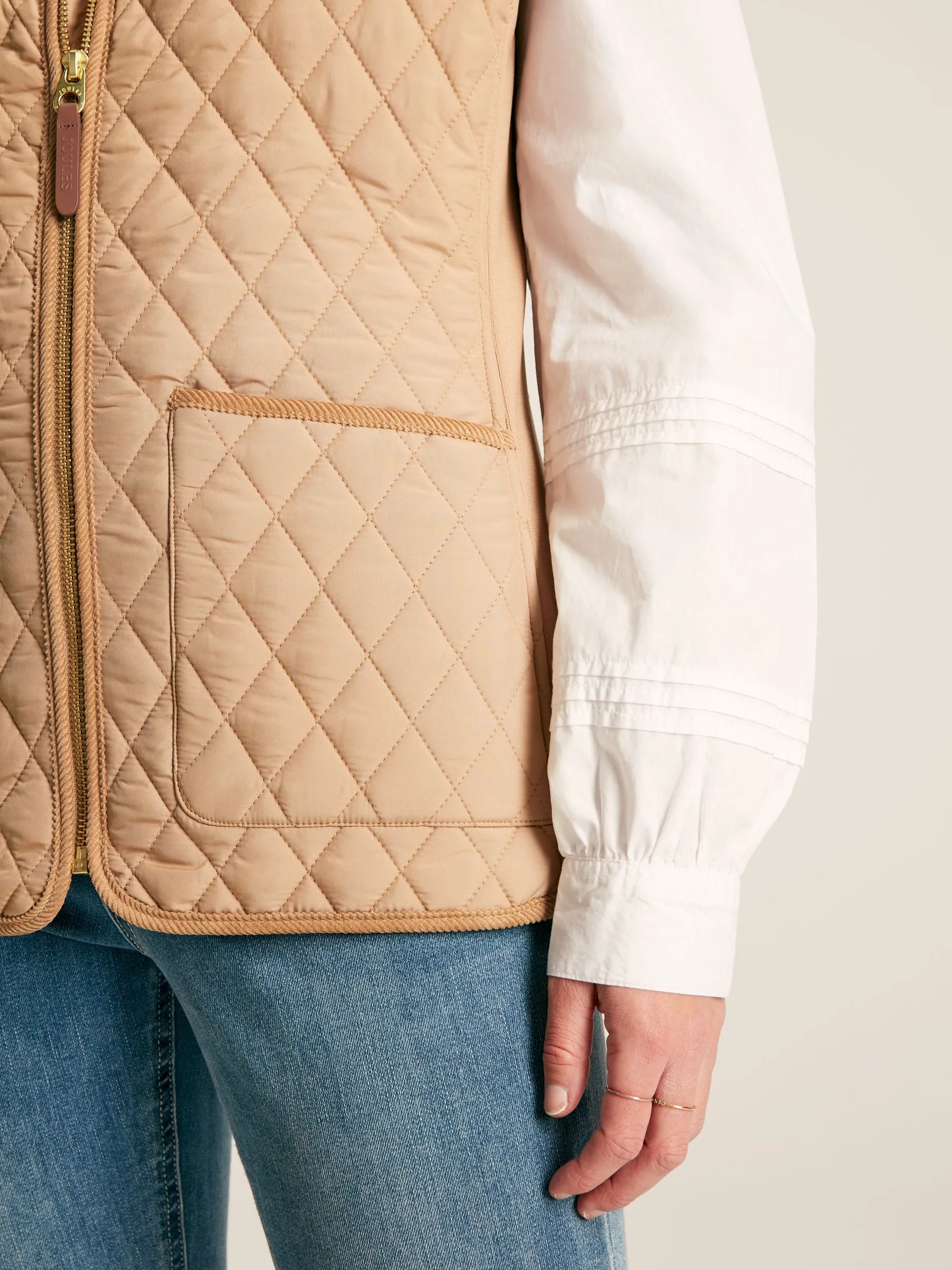 Joules Stately Showerproof Diamond Quilted Gilet