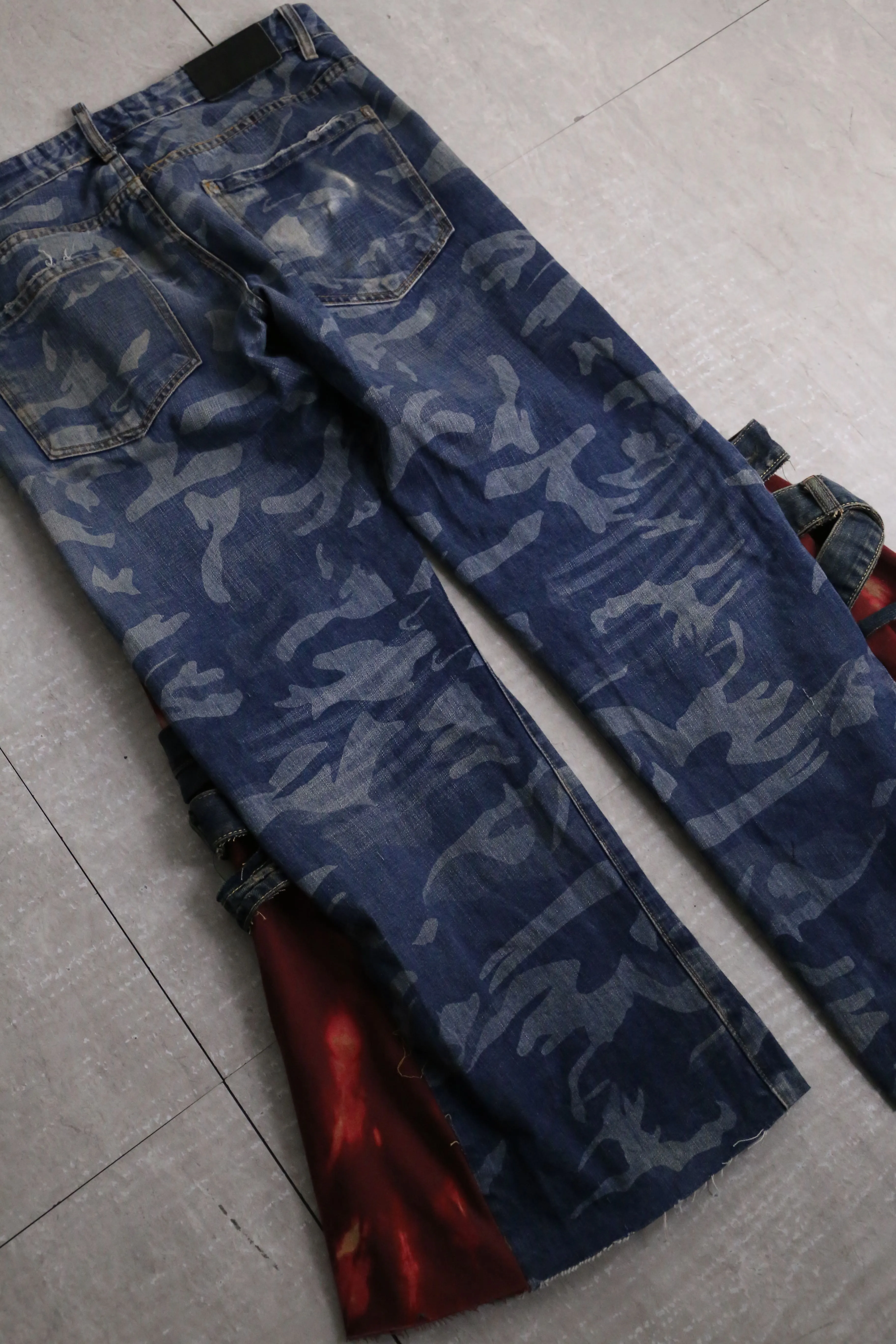 remake "再構築" red color docking flare denim pants