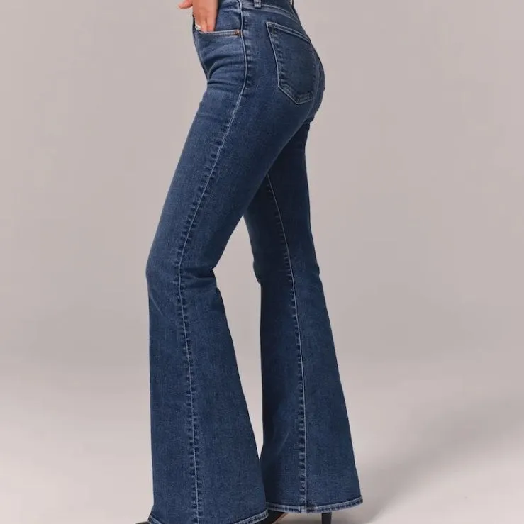 Stretchy Mid Rise Flared Denim Jeans (Light/Dark Blue)