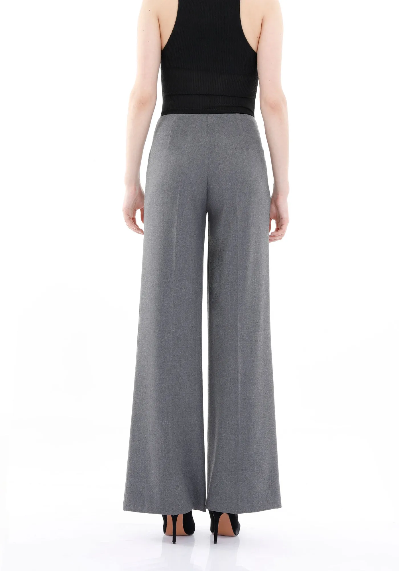 Wide-Leg Pants for a Sleek and Stylish Look